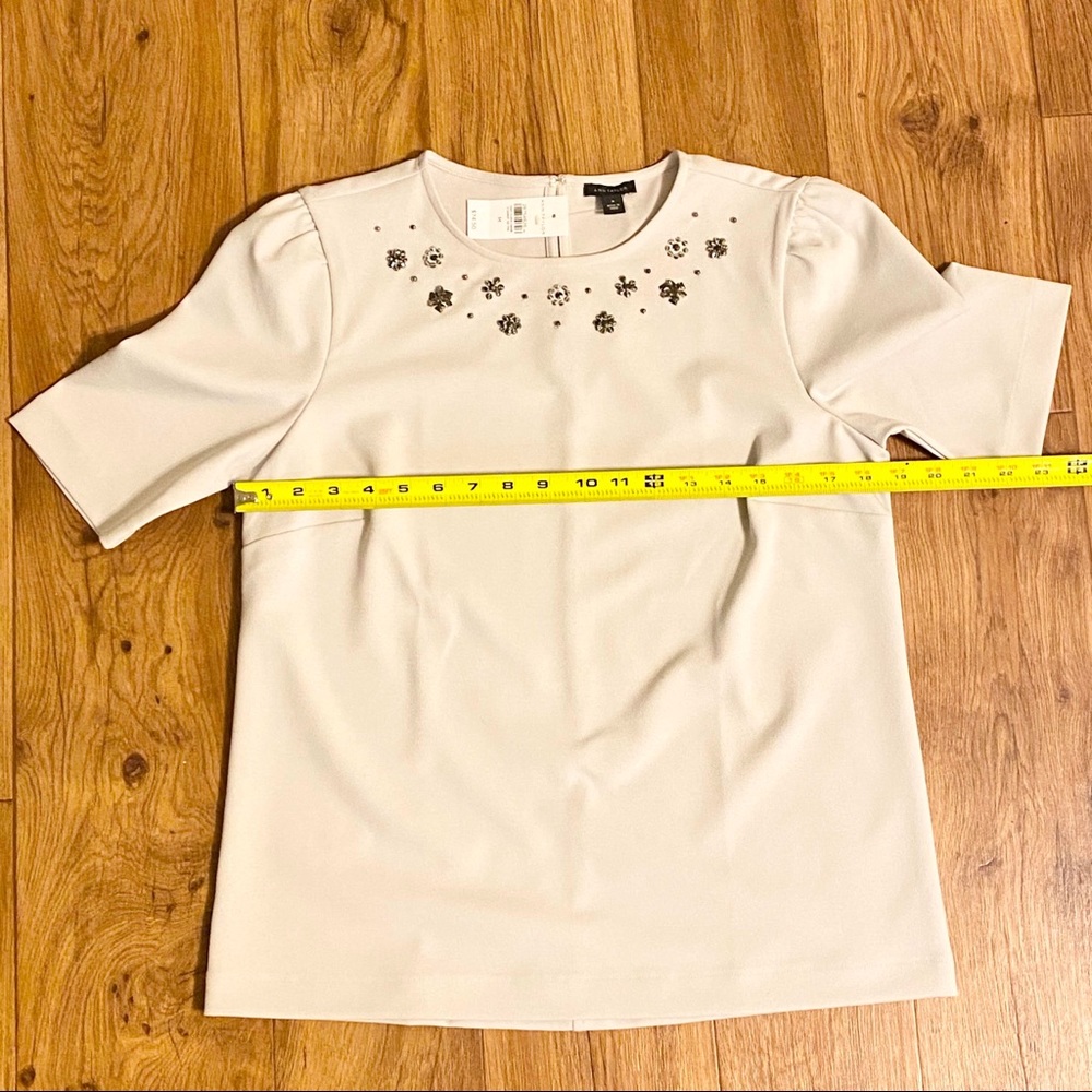 [NWT] Ann Taylor Beaded Short Sleeve Top - Picture 5 of 8